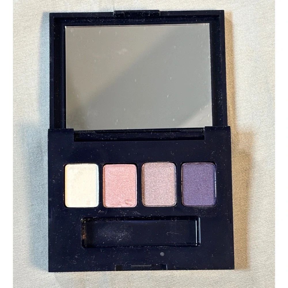 Estee Lauder Pure Color Eyeshadow Sugar Cube Tranquil Moon Violet spark